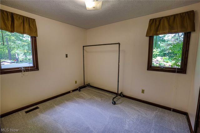 2337 Reno Drive, Louisville, OH 44641