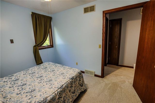 2337 Reno Drive, Louisville, OH 44641