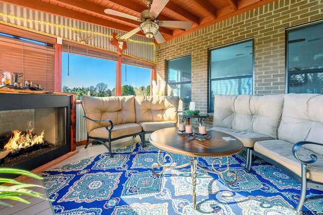 1460 N US HWY 287, Palestine, TX 75803