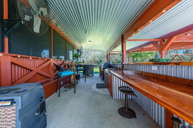 1460 N US HWY 287, Palestine, TX 75803