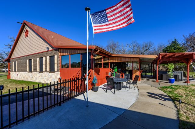 1460 N US HWY 287, Palestine, TX 75803