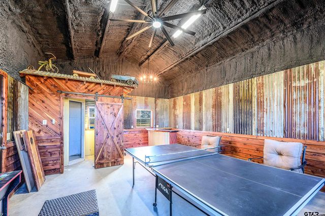 1460 N US HWY 287, Palestine, TX 75803