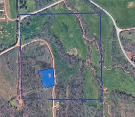 37 West Mountain Road, Gravette, AR 72736