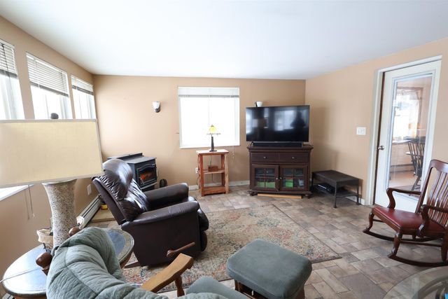 25 Marshall Avenue, Hartford, VT 05001