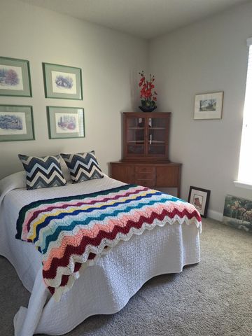 92 Whispering Pine Dr, Palm Coast, FL 32164