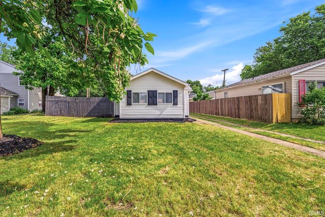 914 W Marion Street, Mishawaka, IN 46545