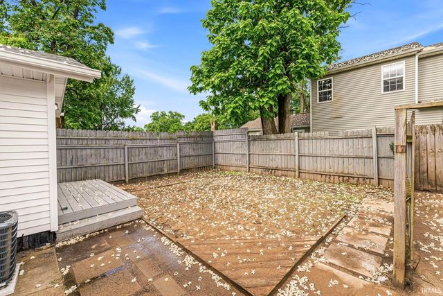 914 W Marion Street, Mishawaka, IN 46545