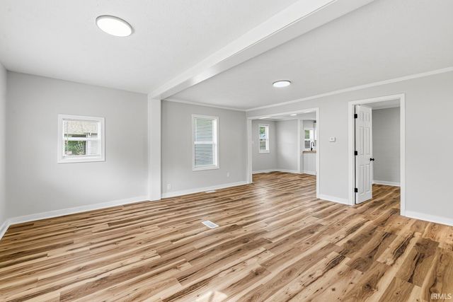 914 W Marion Street, Mishawaka, IN 46545