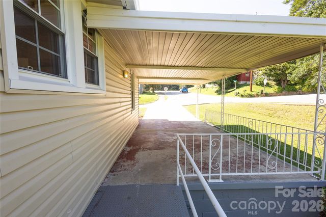 346 Park Avenue, Marion, NC 28752