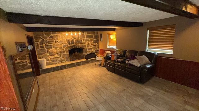 1921 Birch Trace Drive, Austintown, OH 44515