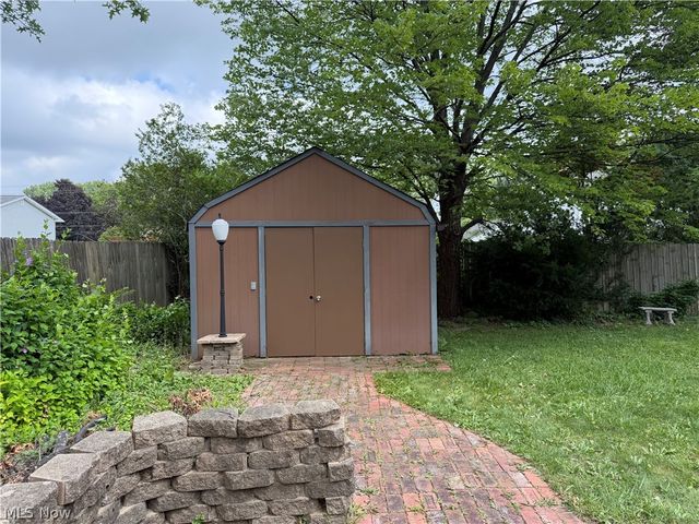 1921 Birch Trace Drive, Austintown, OH 44515