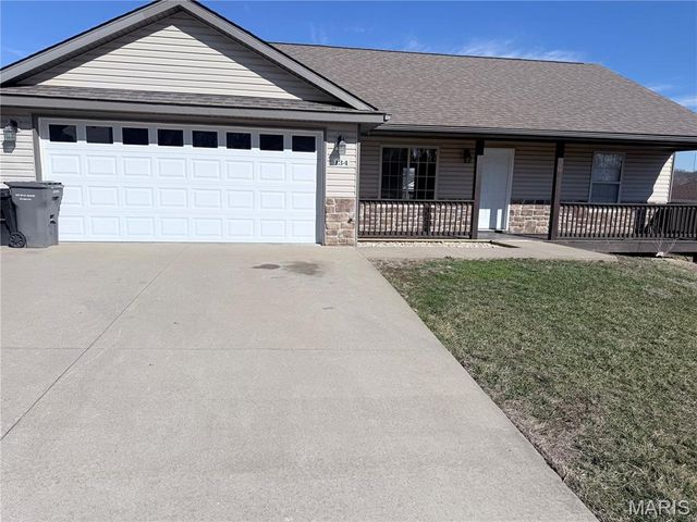 134 Kale Court, St Robert, MO 65584