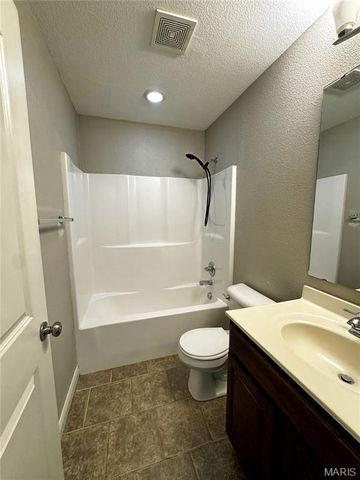 134 Kale Court, St Robert, MO 65584