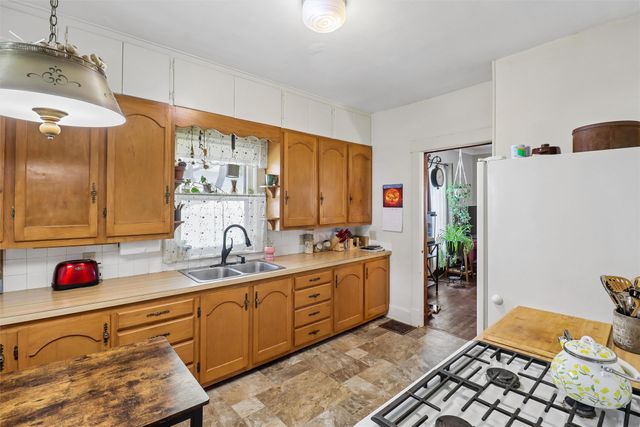 3917 11th Street, Des Moines, IA 50313