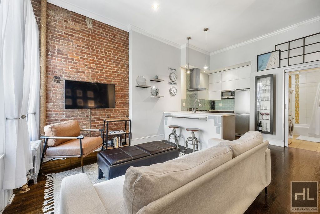 23 W 88th St Apt 2R, New York City, NY 10024