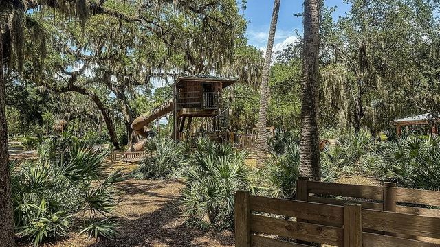 7643 WATERSCAPE DRIVE, Groveland, FL 34736