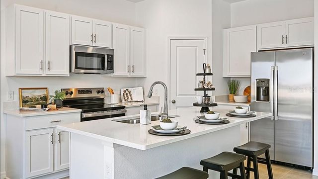 7643 WATERSCAPE DRIVE, Groveland, FL 34736