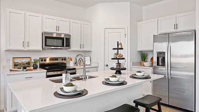 7643 WATERSCAPE DRIVE, Groveland, FL 34736