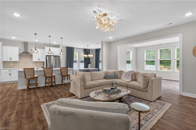 106 Everclear DR, Suffolk, VA 23435