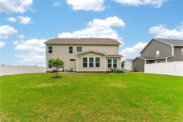 106 Everclear DR, Suffolk, VA 23435