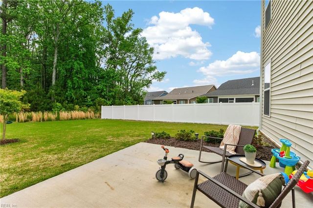 106 Everclear DR, Suffolk, VA 23435