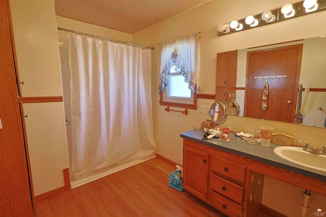 306 7th Street, Linn, KS 66953