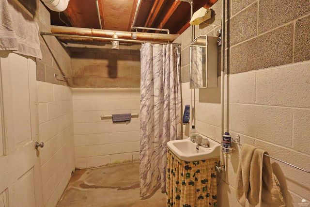 306 7th Street, Linn, KS 66953