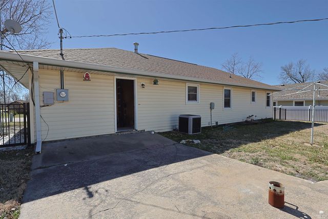 306 7th Street, Linn, KS 66953