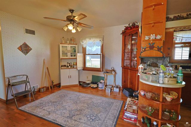 306 7th Street, Linn, KS 66953