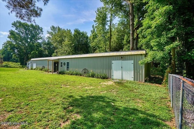 20920 Old Lumberton Road, Maxton, NC 28364