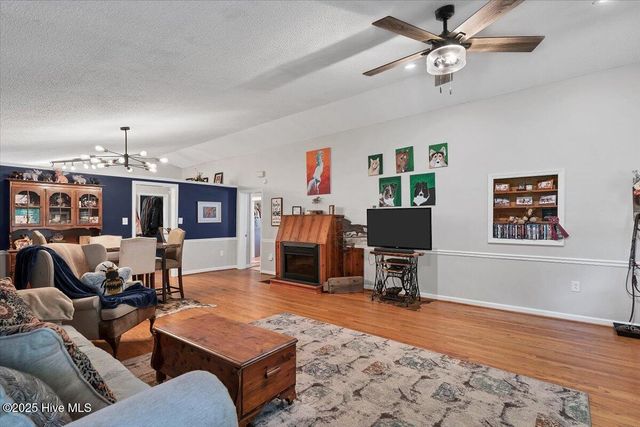 20920 Old Lumberton Road, Maxton, NC 28364
