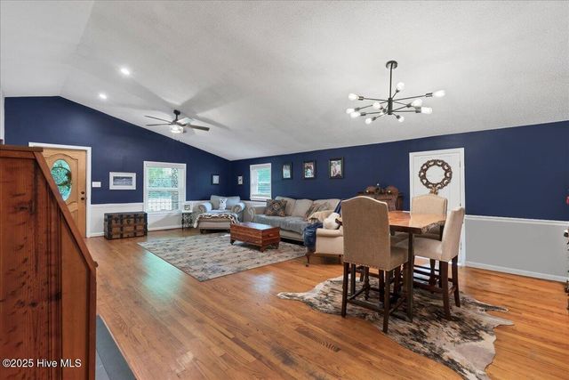 20920 Old Lumberton Road, Maxton, NC 28364