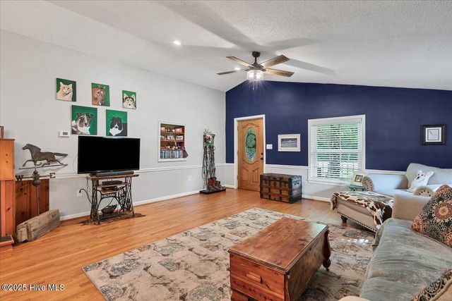 20920 Old Lumberton Road, Maxton, NC 28364