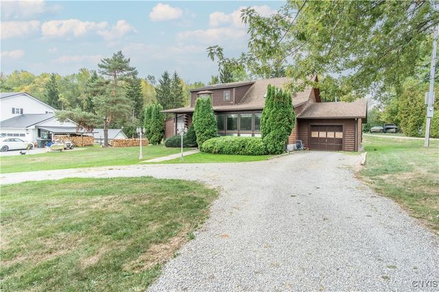 7176 Beadles Point Road, Cape Vincent, NY 13618