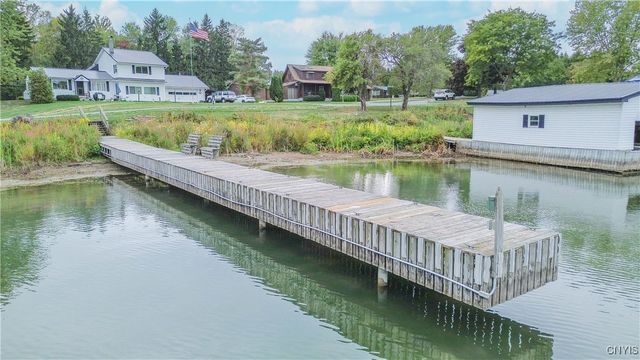 7176 Beadles Point Road, Cape Vincent, NY 13618