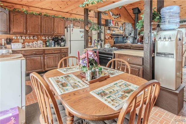 7176 Beadles Point Road, Cape Vincent, NY 13618