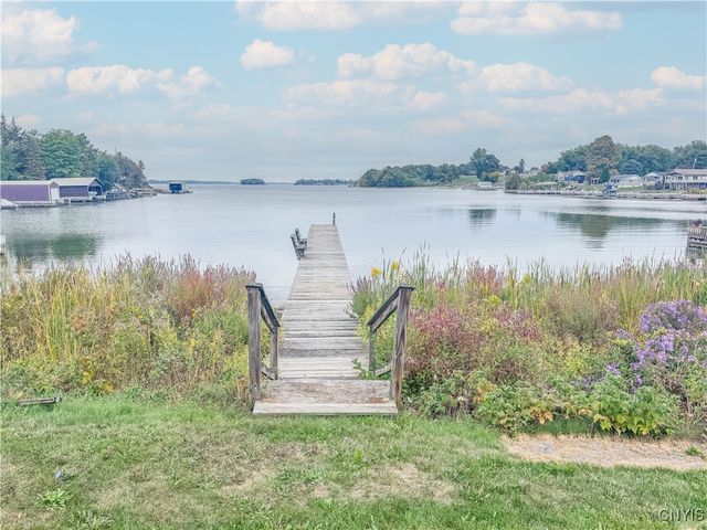 7176 Beadles Point Road, Cape Vincent, NY 13618