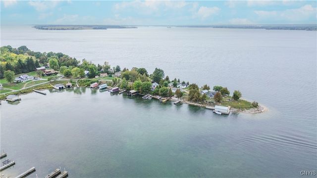 7176 Beadles Point Road, Cape Vincent, NY 13618
