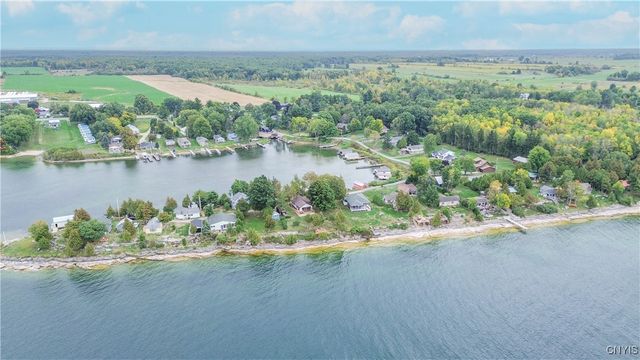 7176 Beadles Point Road, Cape Vincent, NY 13618