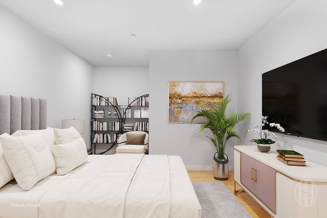 225 E 19th St Apt 203, New York City, NY 10003