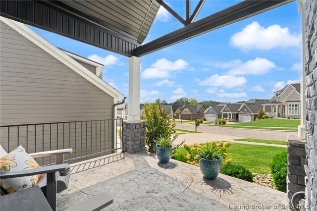 326 Tuscany Drive, Floyds Knobs, IN 47119