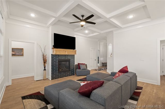 326 Tuscany Drive, Floyds Knobs, IN 47119