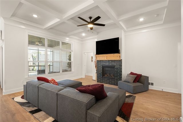 326 Tuscany Drive, Floyds Knobs, IN 47119