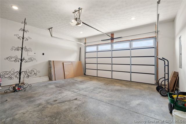 326 Tuscany Drive, Floyds Knobs, IN 47119