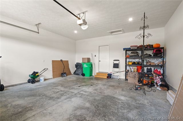 326 Tuscany Drive, Floyds Knobs, IN 47119