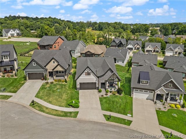 326 Tuscany Drive, Floyds Knobs, IN 47119