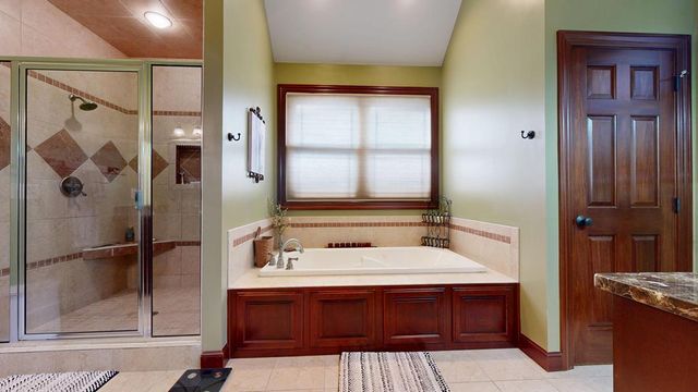 3880 Horizon Dr, Mansfield, OH 44903