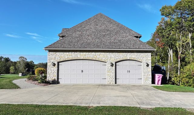 3880 Horizon Dr, Mansfield, OH 44903