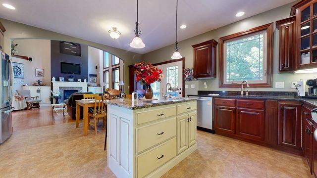 3880 Horizon Dr, Mansfield, OH 44903