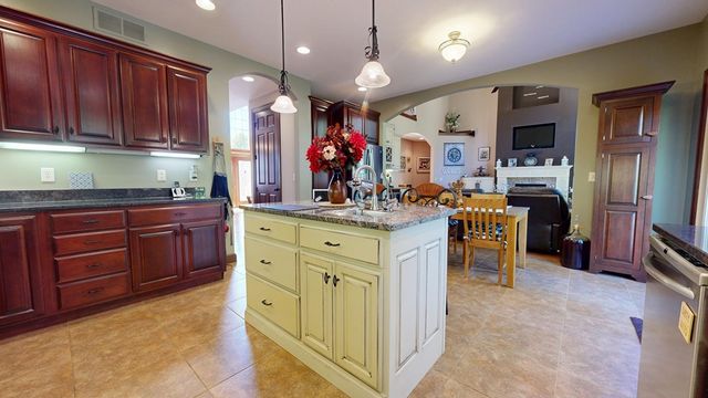 3880 Horizon Dr, Mansfield, OH 44903